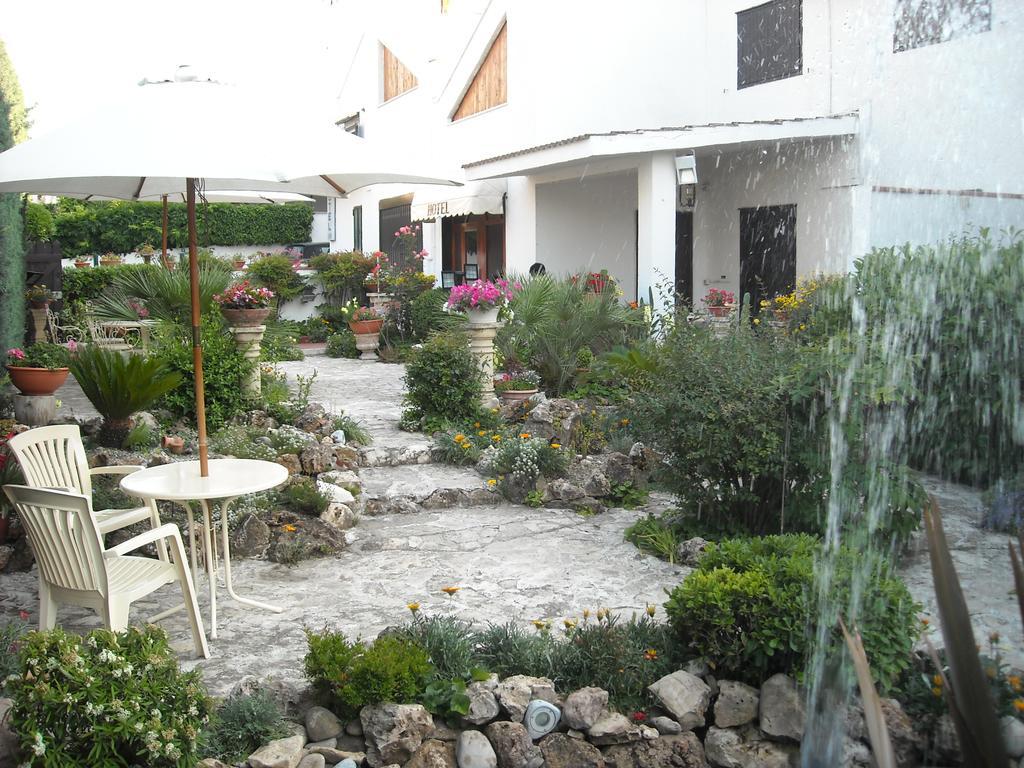 Hotel Canusium Canosa di Puglia Ngoại thất bức ảnh