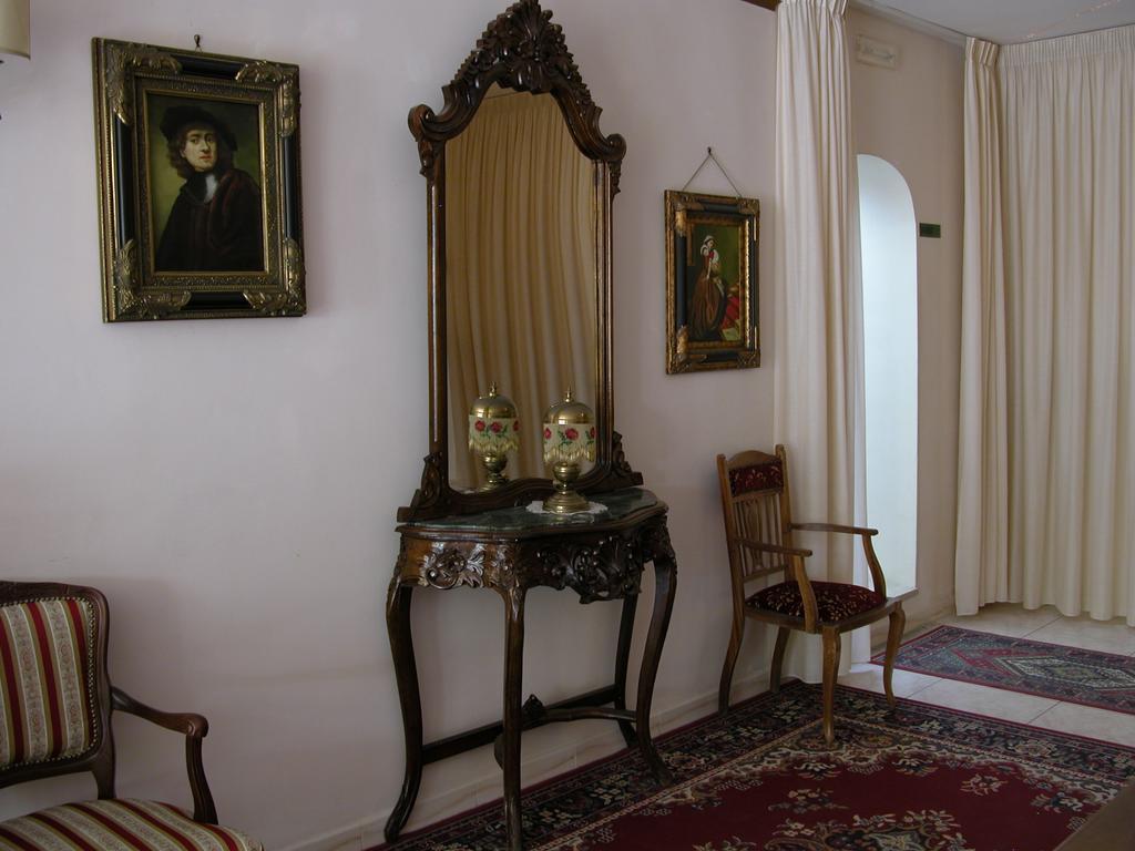Hotel Canusium Canosa di Puglia Ngoại thất bức ảnh