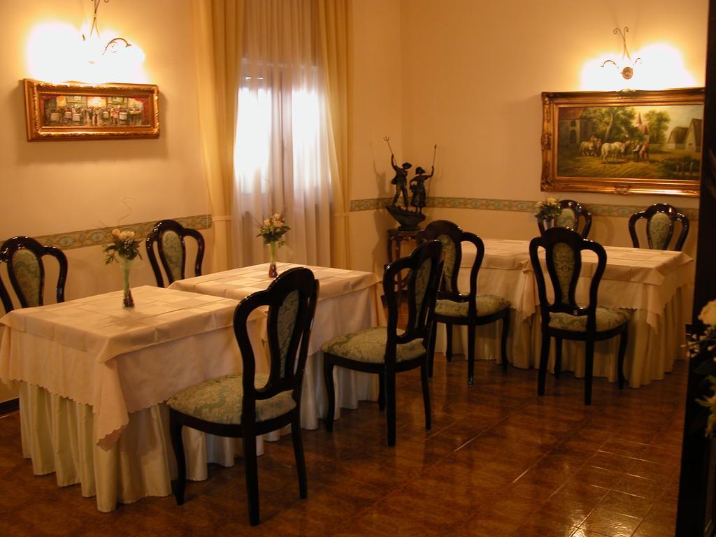 Hotel Canusium Canosa di Puglia Ngoại thất bức ảnh